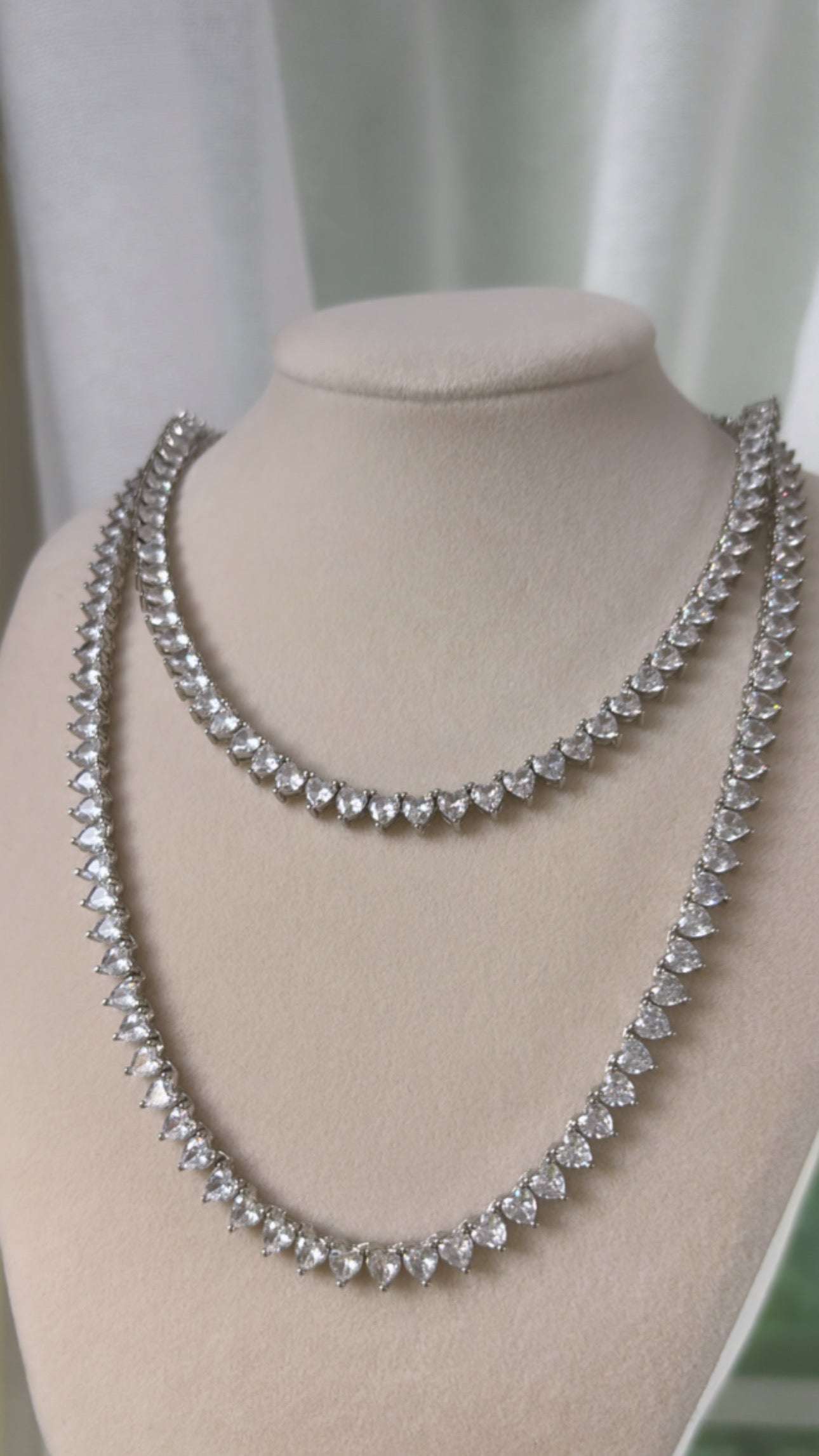 Brillas tennis necklace