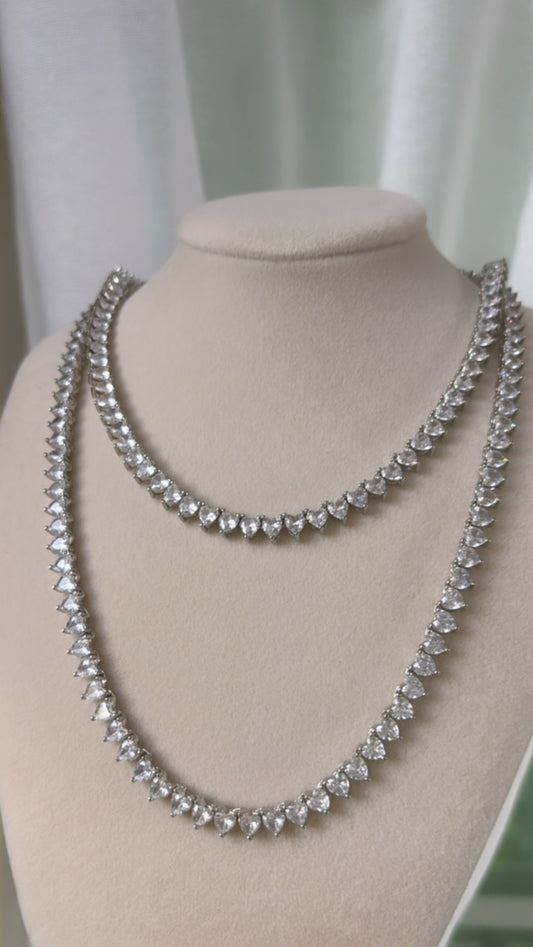 Brillas tennis necklace